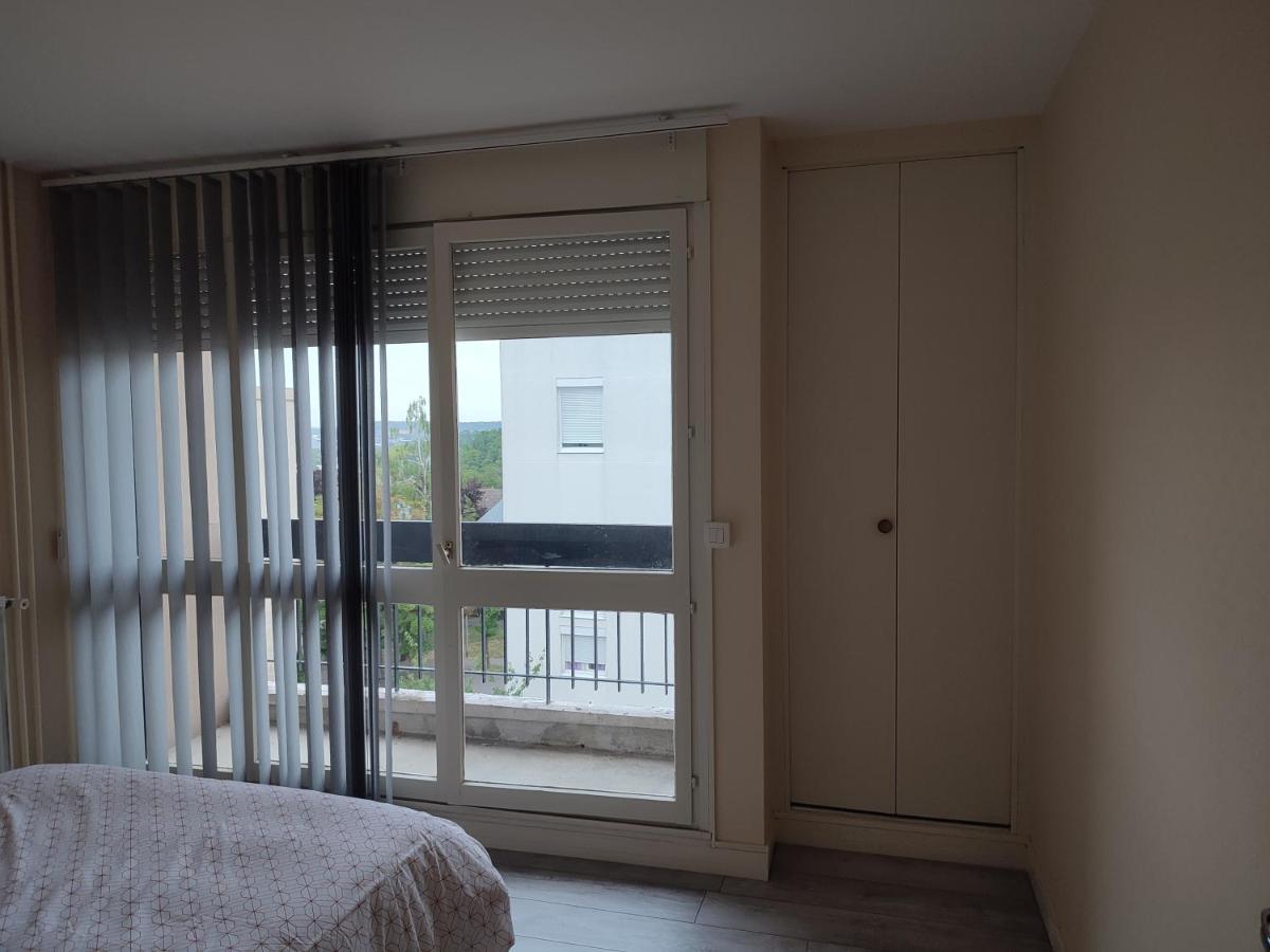 Grand Et Superbe Appartement Proche Paris Creil Exterior foto