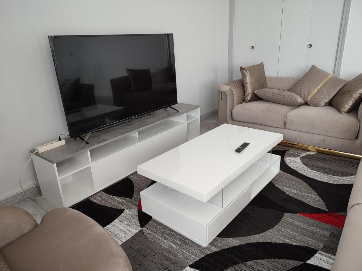 Grand Et Superbe Appartement Proche Paris Creil Exterior foto