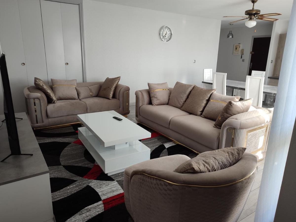 Grand Et Superbe Appartement Proche Paris Creil Exterior foto