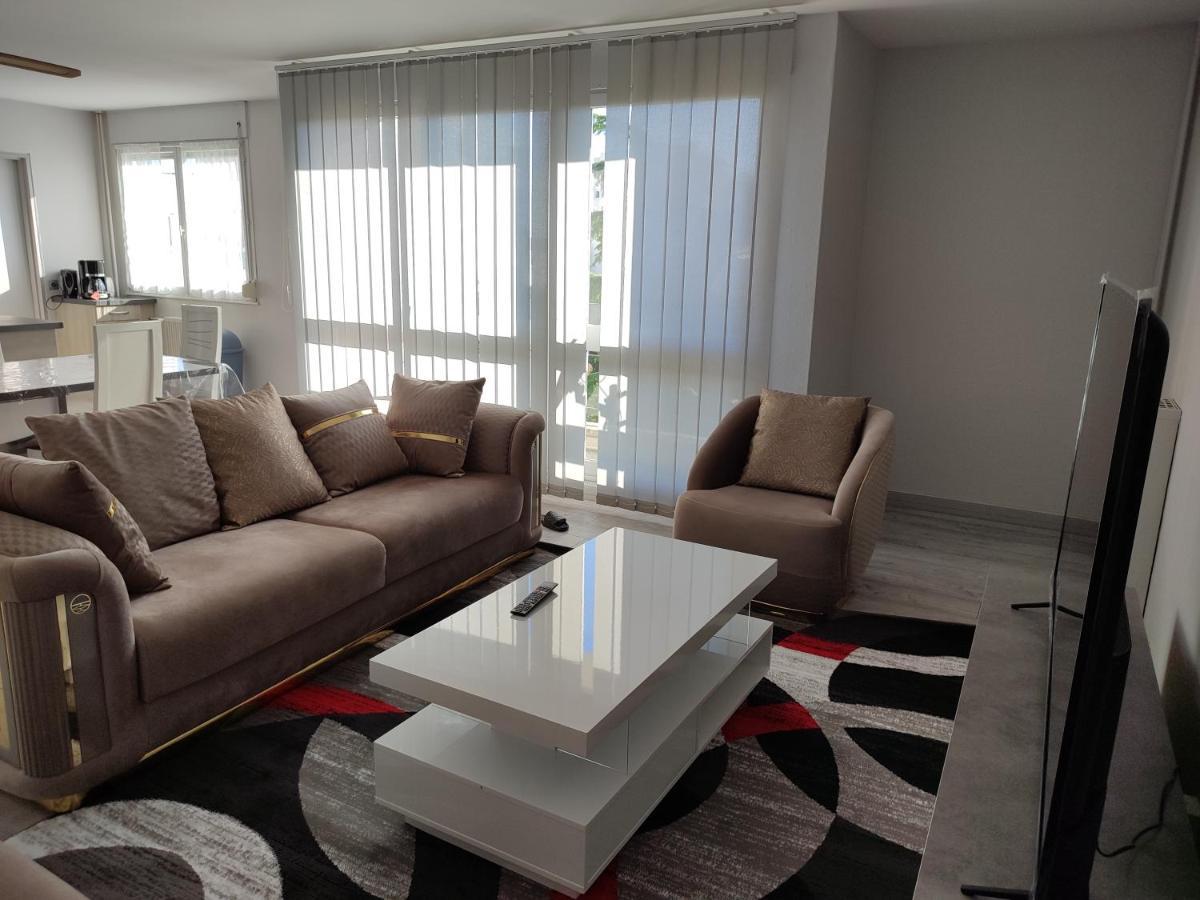 Grand Et Superbe Appartement Proche Paris Creil Exterior foto